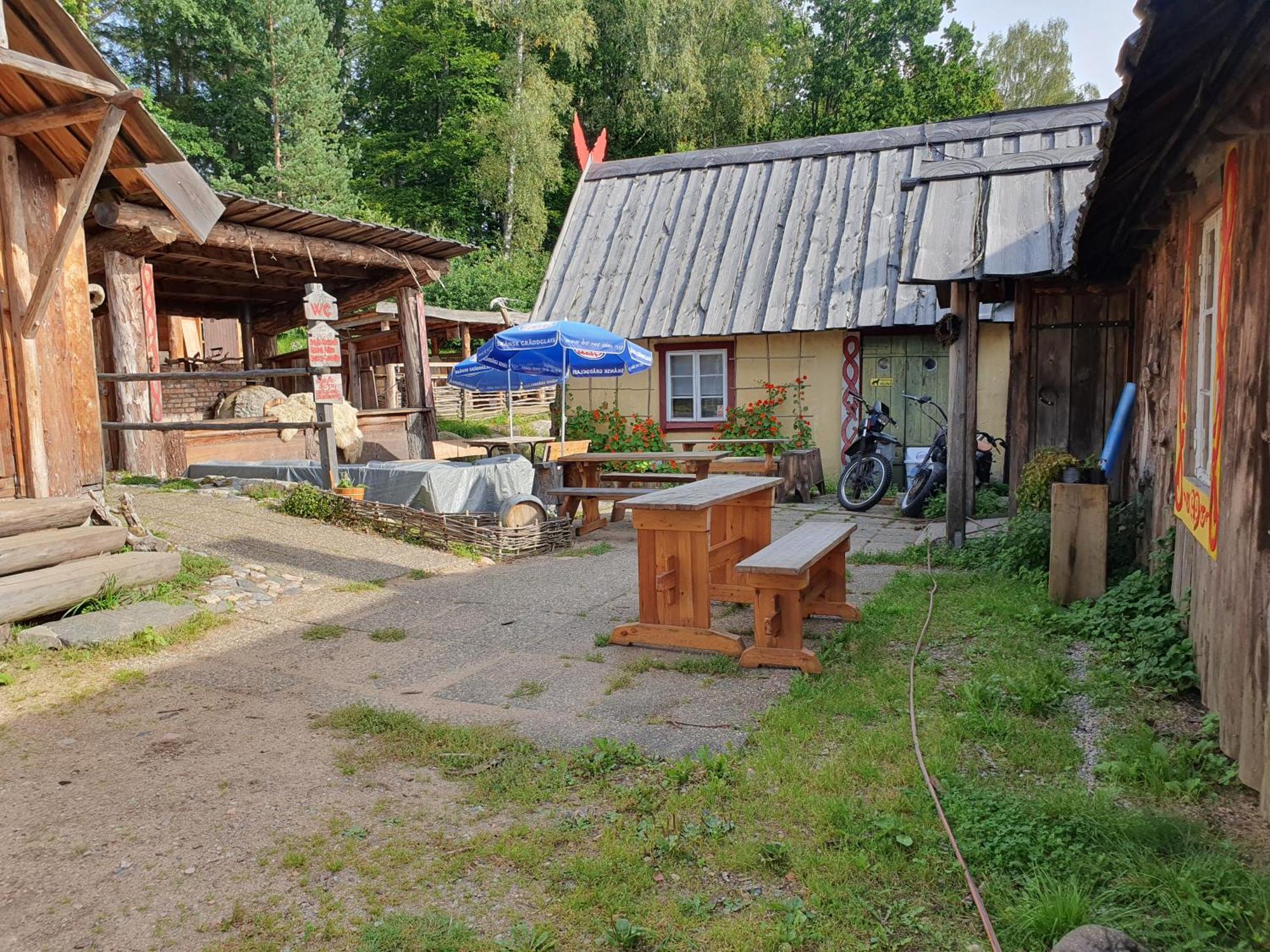Vittfarnas Vikingaby Villa Sosdala Exterior photo